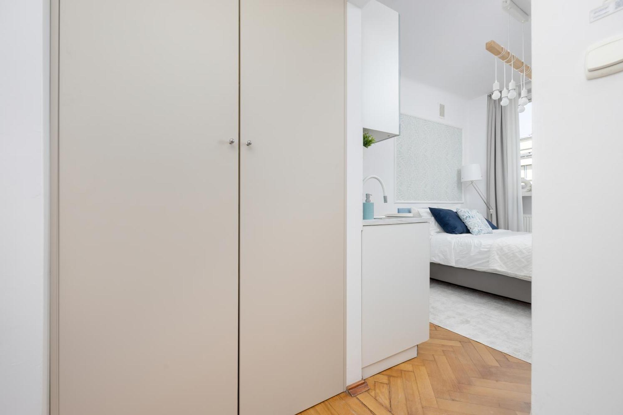 J&W Apartments Studio Solidarnosci Warsaw Exterior photo